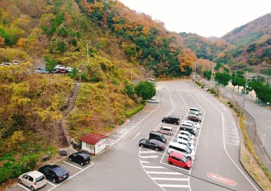 無料駐車場完備