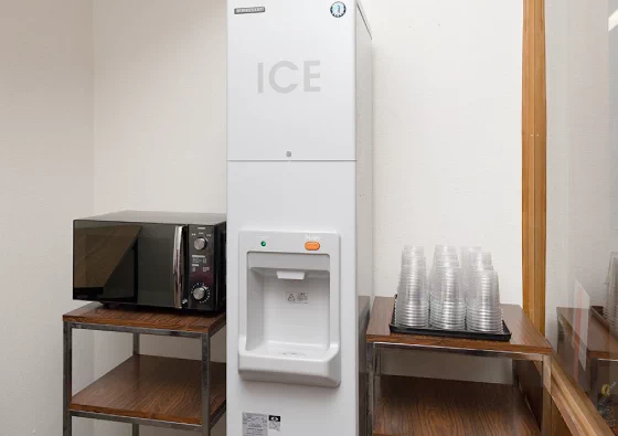 電子レンジ・製氷機コーナー